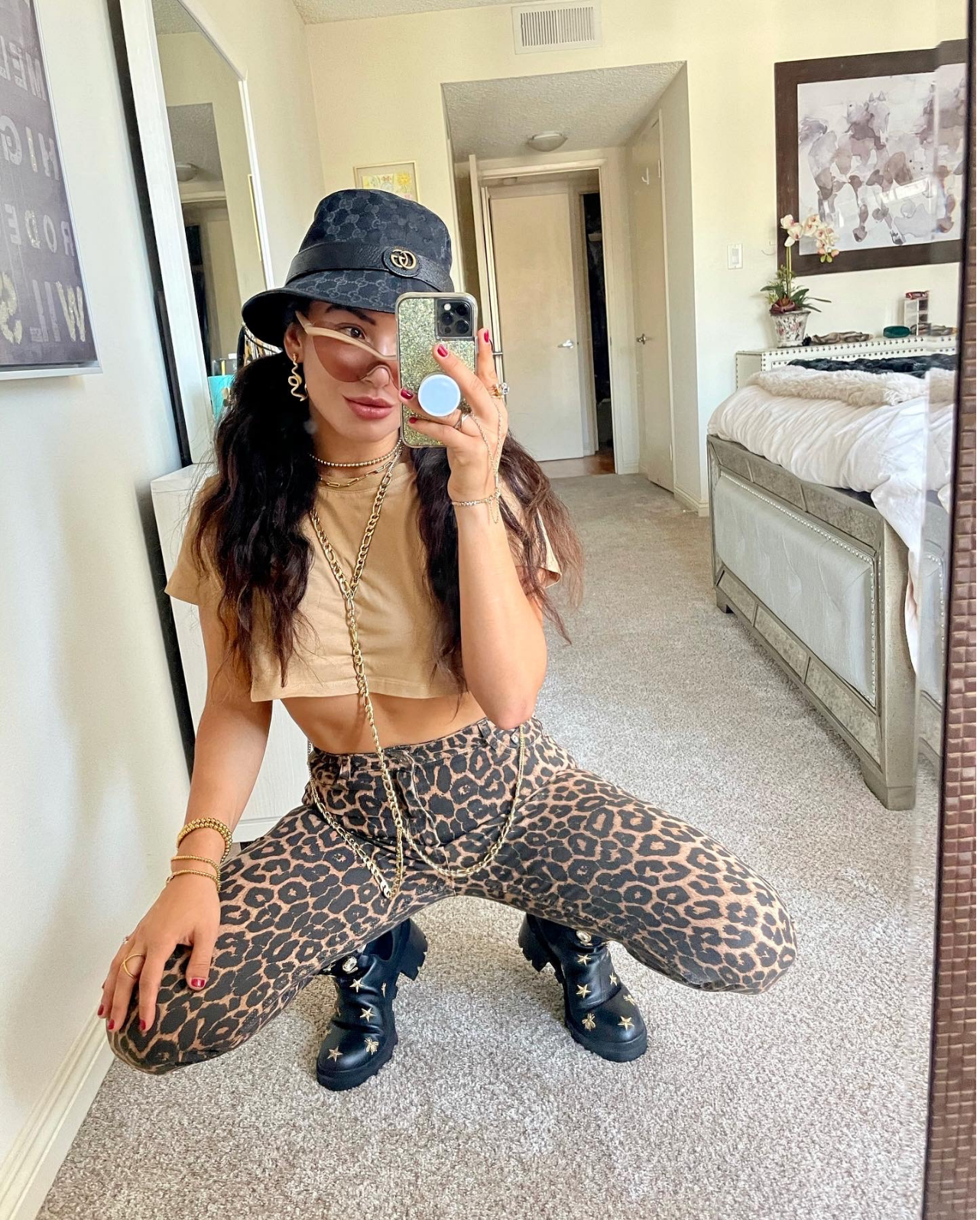 COLOMBÉ 100% COTTON CROPPED TEE